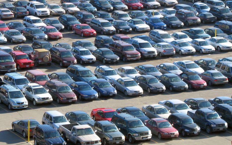 Überfüllte Parkplätze am Flughafen gehören der Vergangenheit an