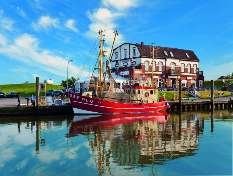 Der Hafen auf Pellworm (© Pellworm.de) Der Hafen auf Pellworm (© Pellworm.de)