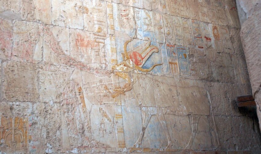 Hieroglyphen im Hatschpsut-Tempel
