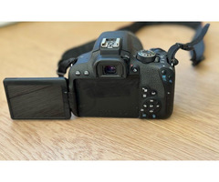 Appareil photo Canon 800D