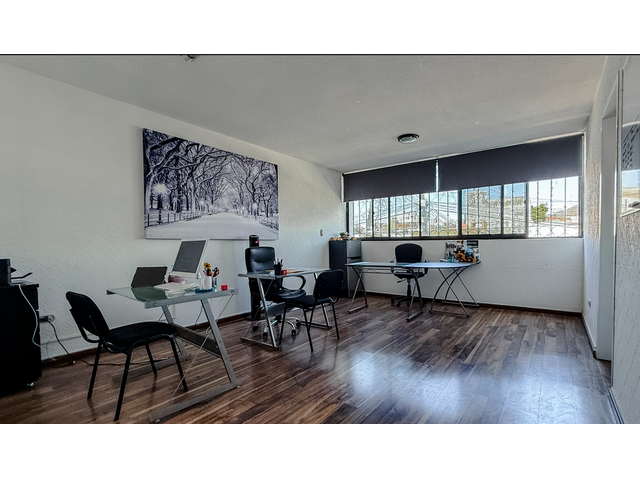 Cerca de terminar el año en Axia Oficias.