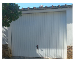 Vendo 2 portões basculantes para garagens