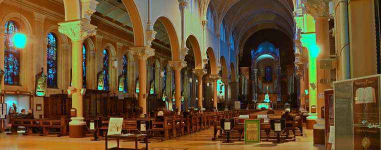 Eine der geräumigsten Kirchen in Dublin: Die Whitefriar Street Carmelite Church