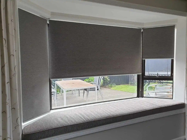 roller blinds leeds