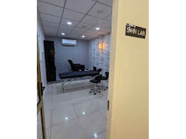 Lakme Nawanshahr - Professional makeup courses In Nawanshahr