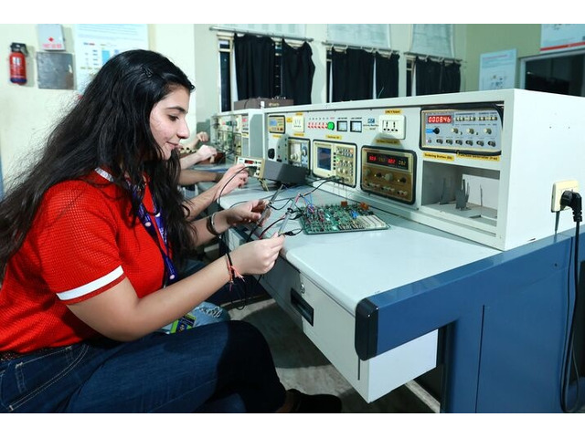 Best ECE Engineering Colleges in India for Bright Futures