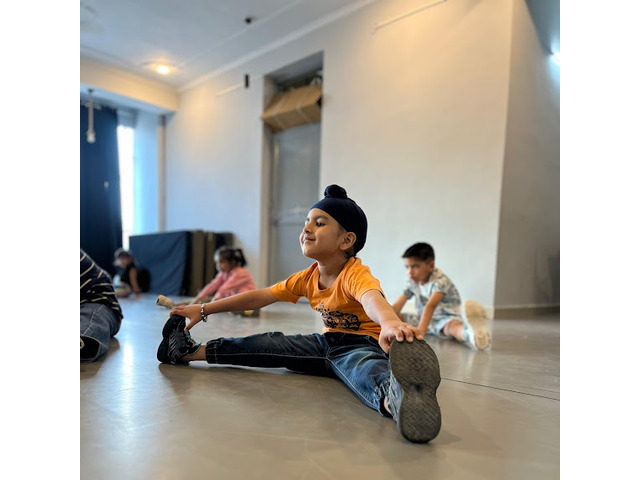 Buskers Patrakar Colony-Dance Academy in Patrakar Colony