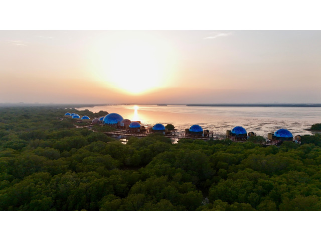 Tourist Sites in Dubai | Sharjah Tourist Spot | Kayaking Dubai