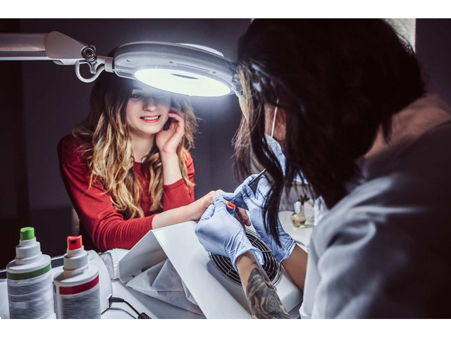 Get a Radiant Smile – Teeth Whitening Experts in California