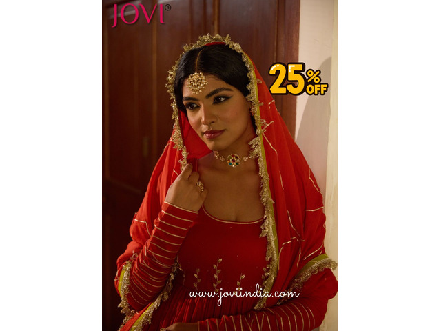 Indian Diwali Outfits for Women Latest Festive Trends 2025 | JOVI India