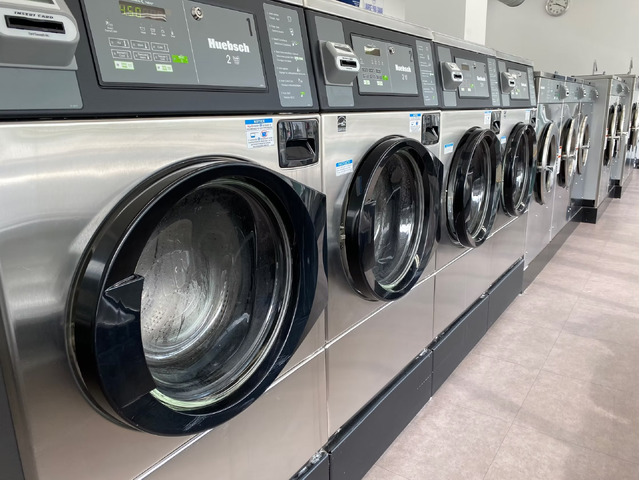 Commercial Laundry Near Me | Malden’s Main St Laundromat