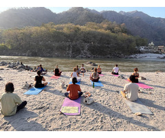 Best 200 Hour Yoga Teacher Training in Rishikesh