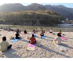 Best 200 Hour Yoga Teacher Training in Rishikesh