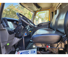 2020 International MV 26FT Box Truck