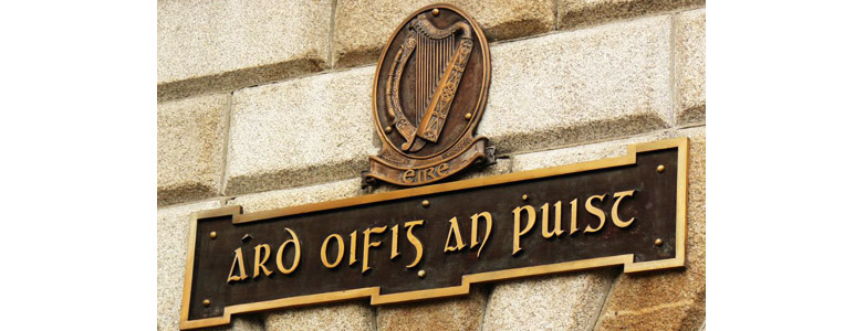 Ard-Oifig an Phoist Emblem – GPO auf Gälisch