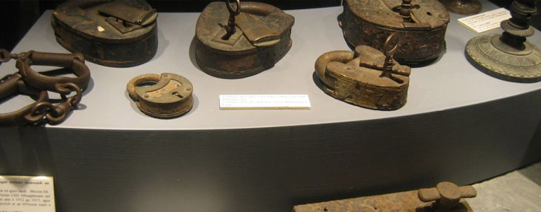 Exponate im Gefängnismuseum