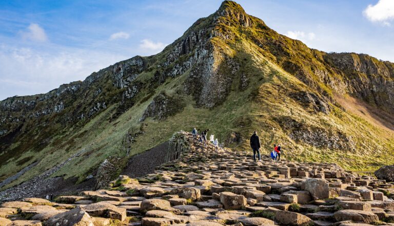 Nordirland öffnet sich für inländischen Tourismus