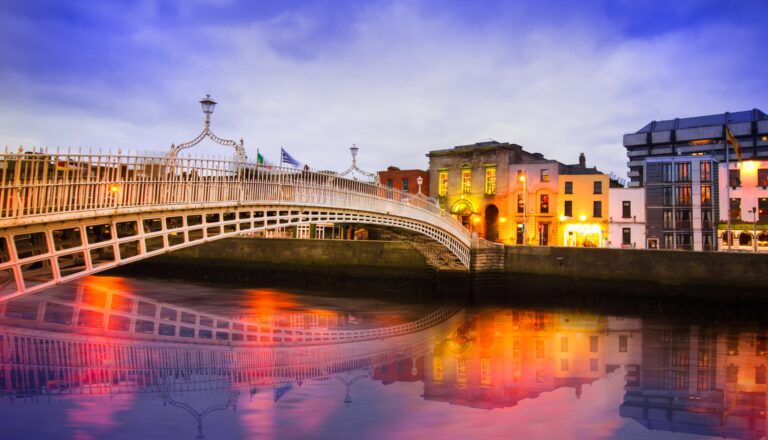 Ha'Penny Bridge in Dublin