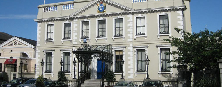 Joshua Dawson ließ das Mansion House im Jahre 1710 erbauen