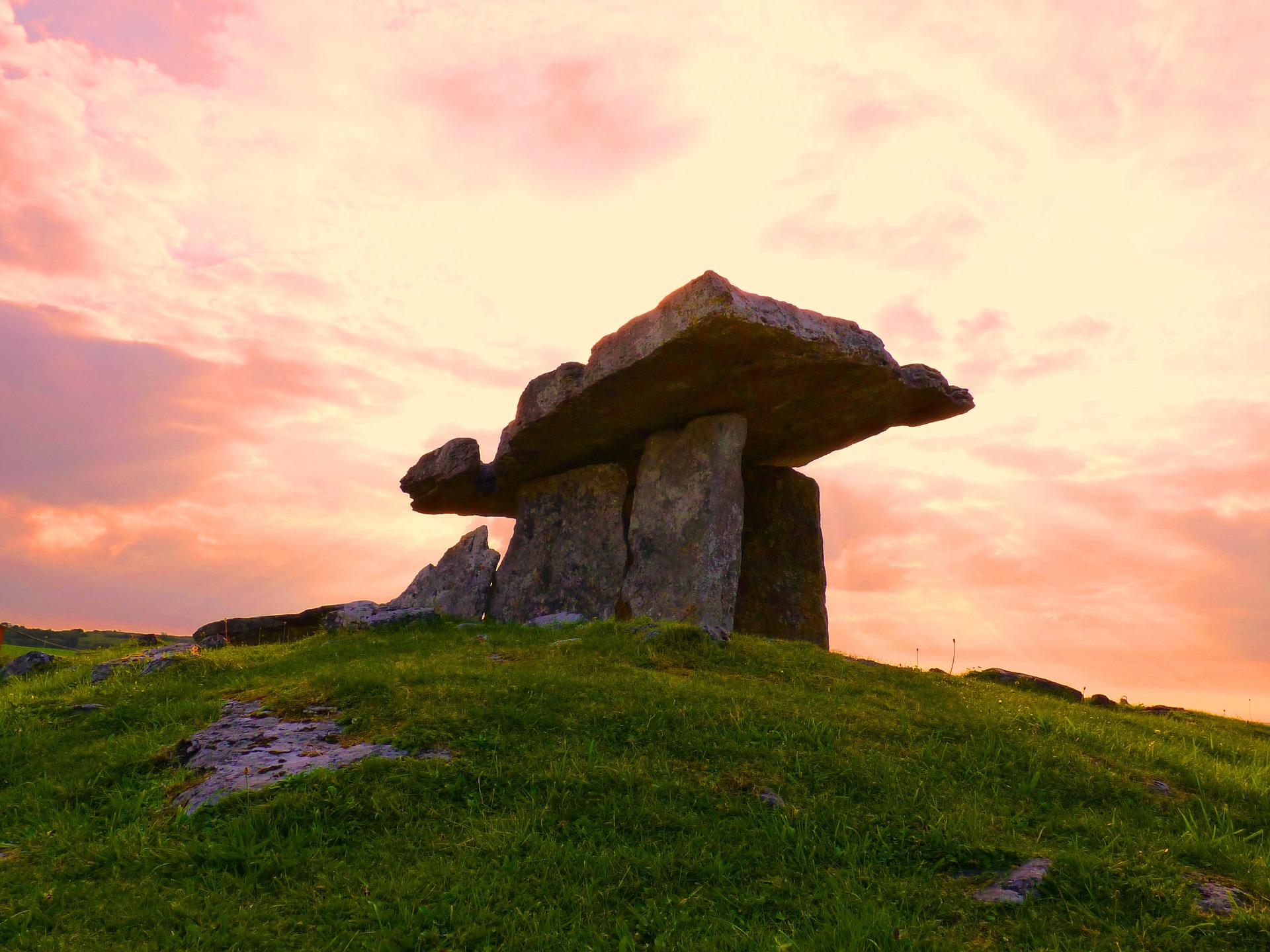 poulnabrone dolmen sonnenuntergang co kerry