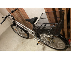 Damenfahrrad MTB Fischer, Räder 26 Zoll, Rahmenhöhe 49,5 cm, 18 Gänge, Beleuchtung, Schutzbleche, Ko