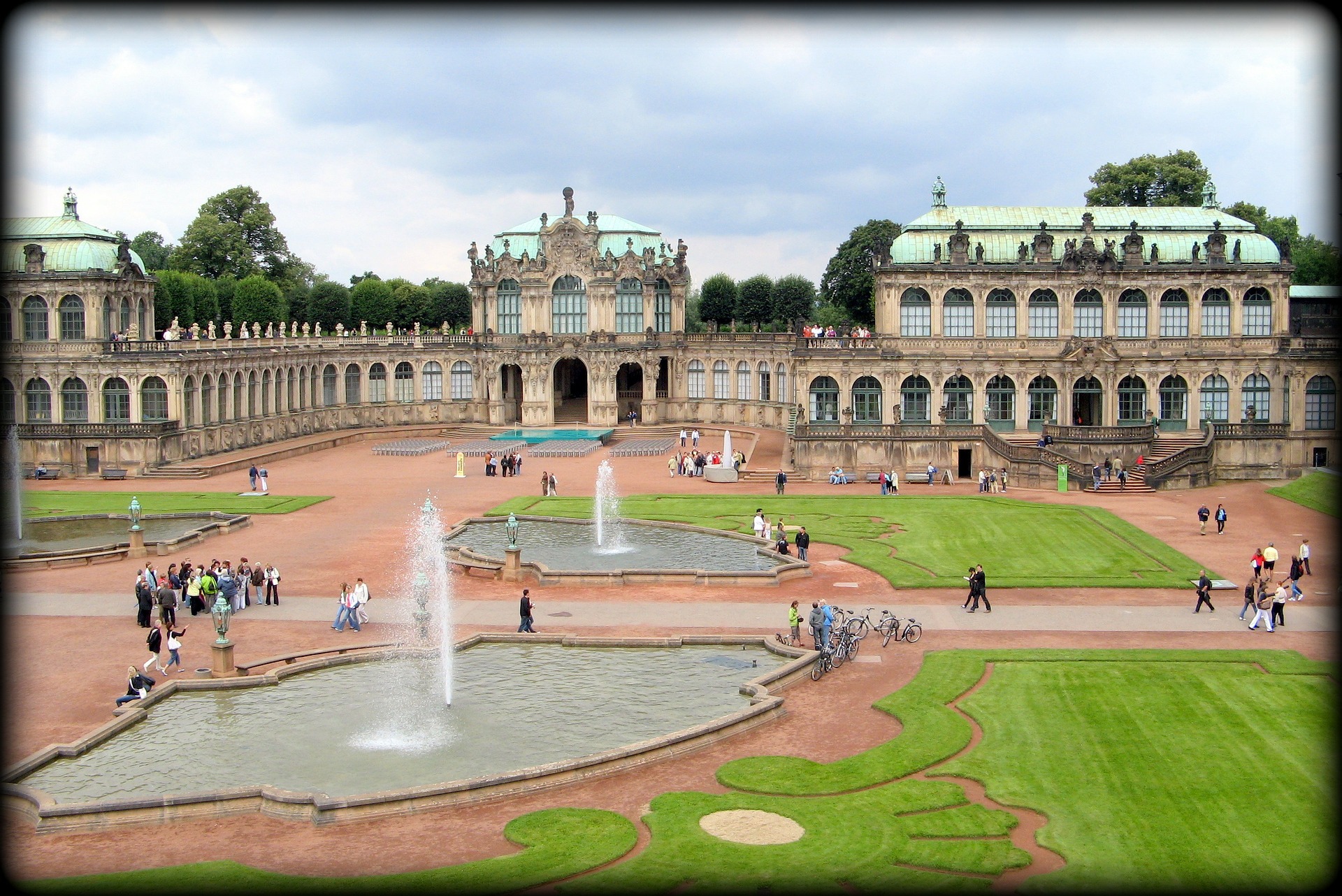 Zwinger.png