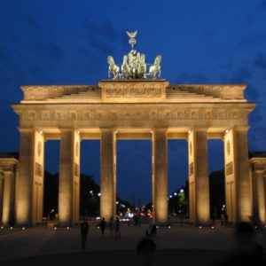Brandenburger Tor bei Nacht, Berlin, Deutschland