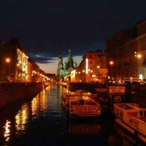 Nacht, St. Petersburg, Russland