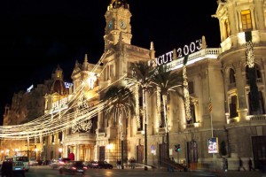 Weihnachtliches Rathaus, Valencia, Spanien