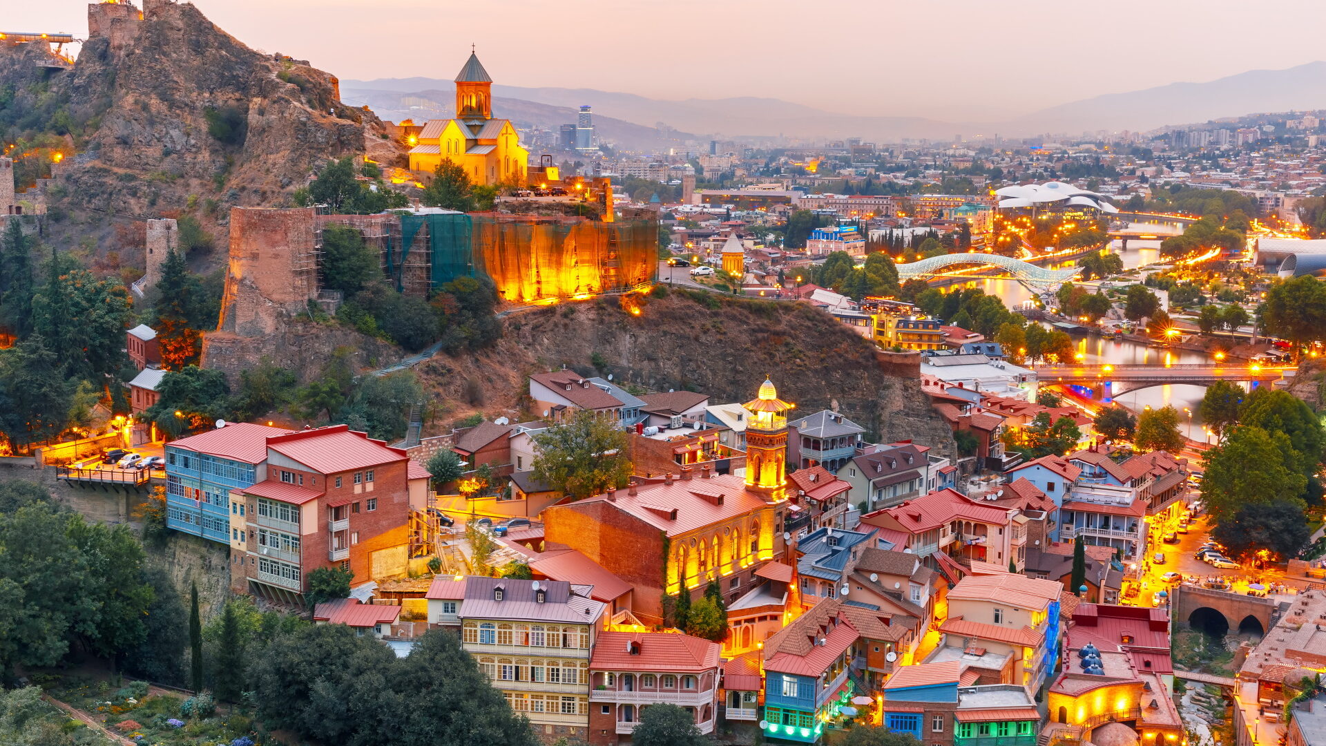 Günstige Flüge & Billigflüge nach Tiflis Flüge.de