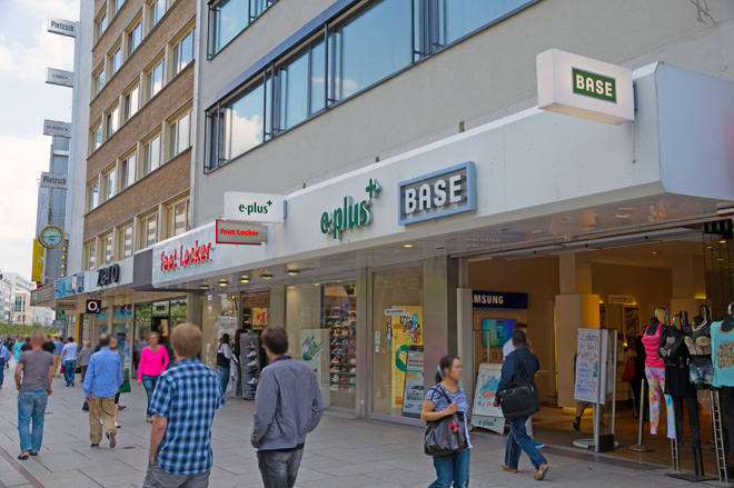 Base & E-Plus Zeil 3